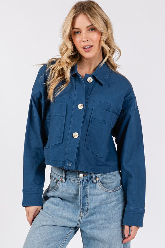 Veste en Jean Courte Boutonnée avec Poches Plaquées - Style Tendance et Polyvalent